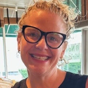 Meet your Posher, Wendy